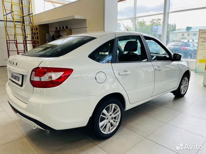 LADA Granta 1.6 МТ, 2023