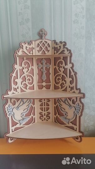 Угловой иконостас, полка для икон