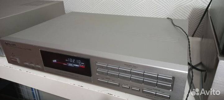 Тюнер Pioneer F-656