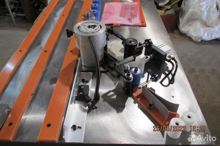 Кромкооблицовочный станок криволинейный