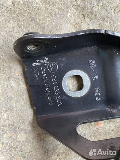 Петли капота Skoda Kodiaq 1 NS7