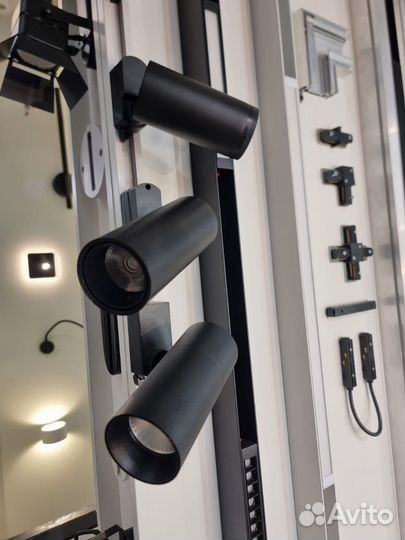 Трековые светильники черные/белые 10Вт, 20Вт, 30Вт