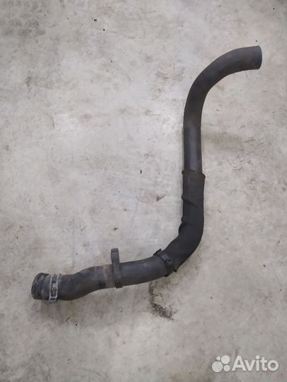 Патрубок радиатора верхний VW Polo Sedan 1,6 cfna