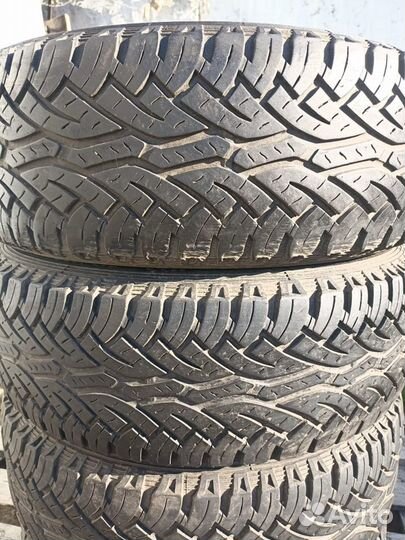 Continental ContiCrossContact AT 215/65 R16