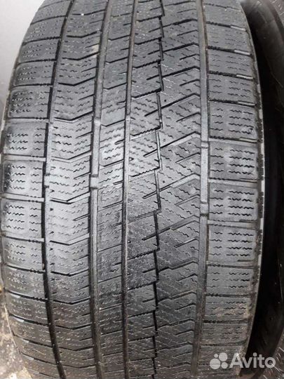 Bridgestone Blizzak Ice 255/45 R19 104S
