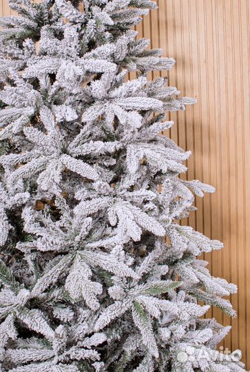 Елка искусственная