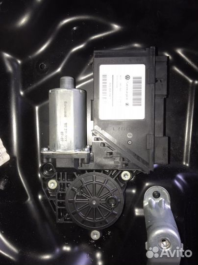 Моторчик стеклоподъемника Volkswagen Touareg 4.2