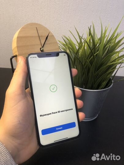 iPhone X, 64 ГБ