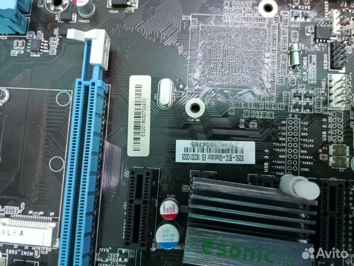 Материнские платы рабоче-нерабочие ;)