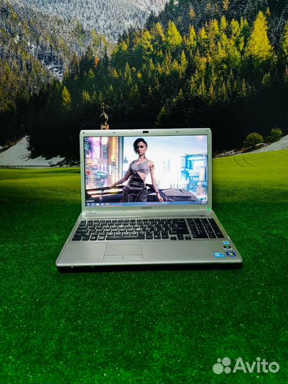 Надежный ноутбук Sony для игр и работы