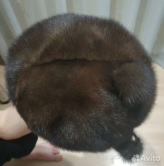 Продам Женскую норковую шапку (берет)