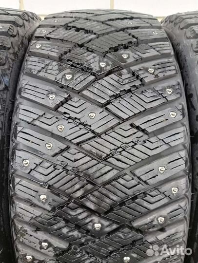 Goodyear Ultragrip Ice Arctic 205/50 R17 93T