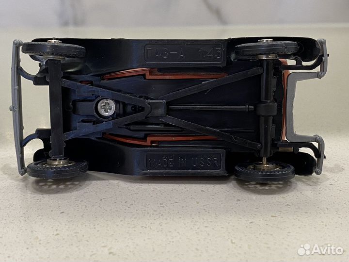 Модель автомобиля газ а СССР 1:43