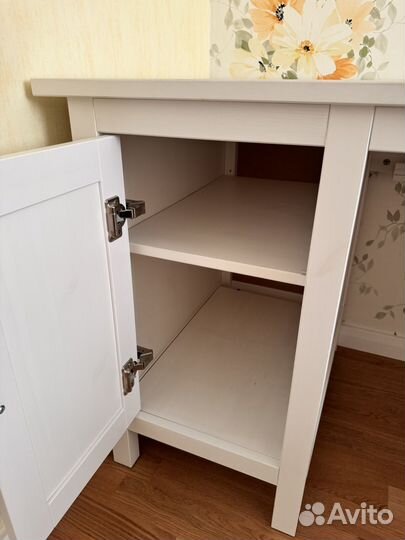 Стол Икеа IKEA Хемнэс письменный