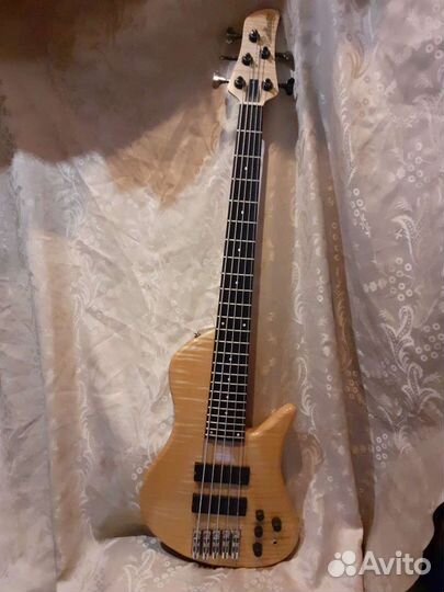 Бас гитара Lobanov singlecat 5стр