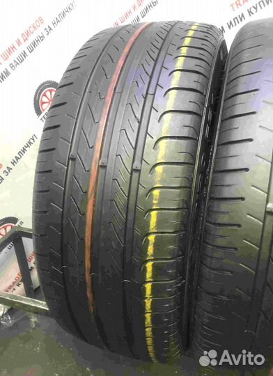 GT Radial Champiro FE1 215/55 R17 94V