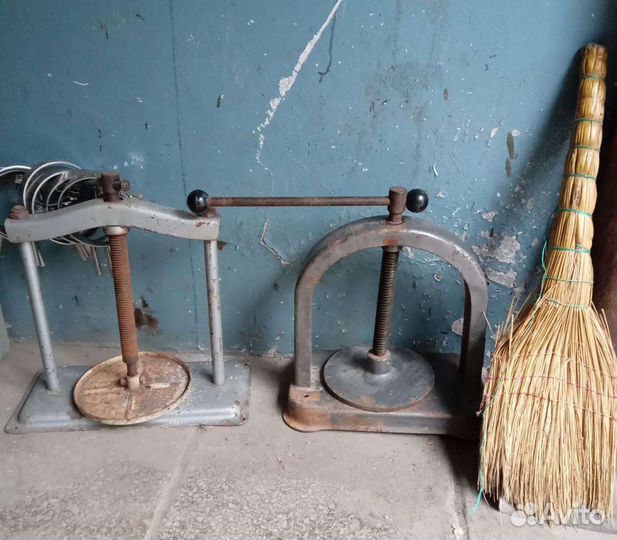 Зажим для труб СССР