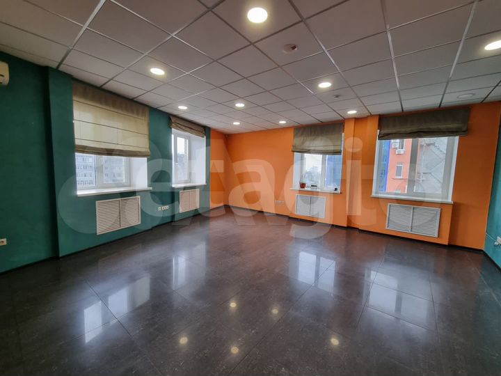 Сдам офисное помещение, 207.9 м²