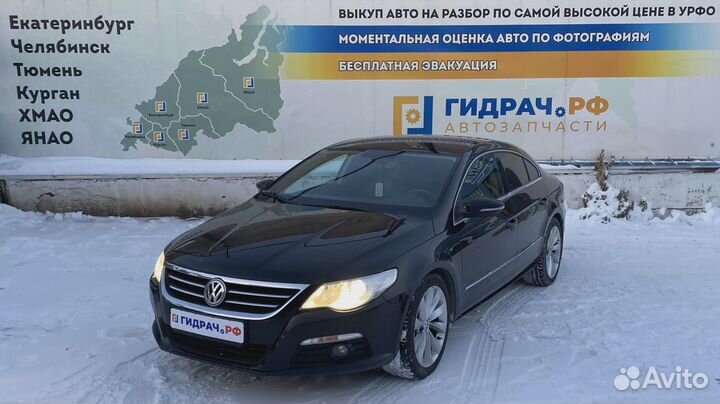 Крыло переднее правое Volkswagen Passat CC