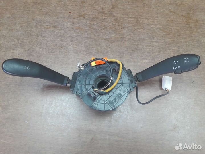 Улитка с подрулевыми переключателями Лада Гранта