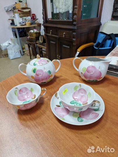 Предметы чайного сервиза Дулево