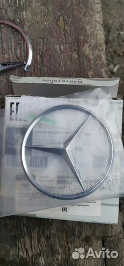 Эмблема mercedes на крышку багажника