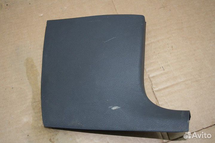 Обшивка стойки (передняя R) Volkswagen polo (SED)