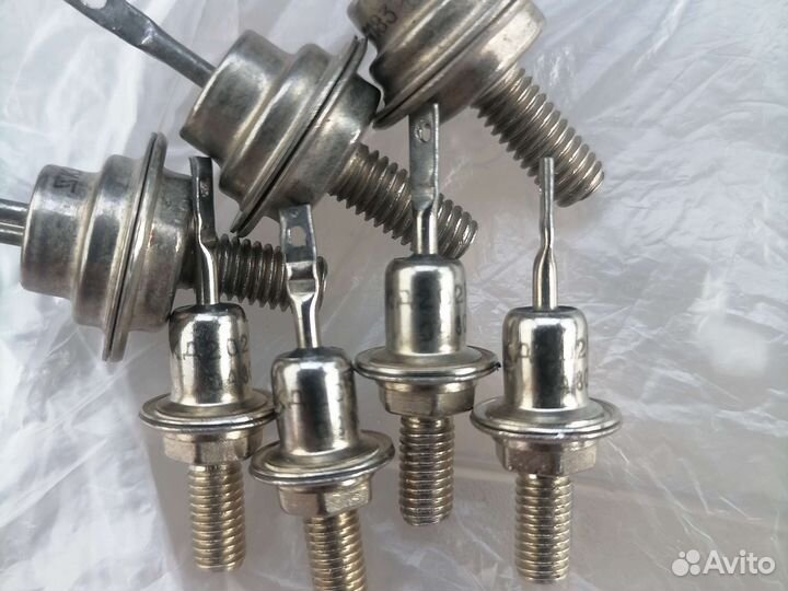 Кремниевые диффузионные диоды Ку201и кд202р Д237В