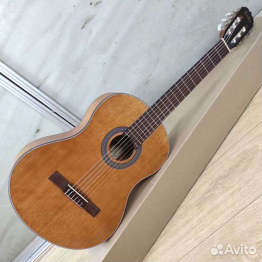 Гитара новая классическая индонезия