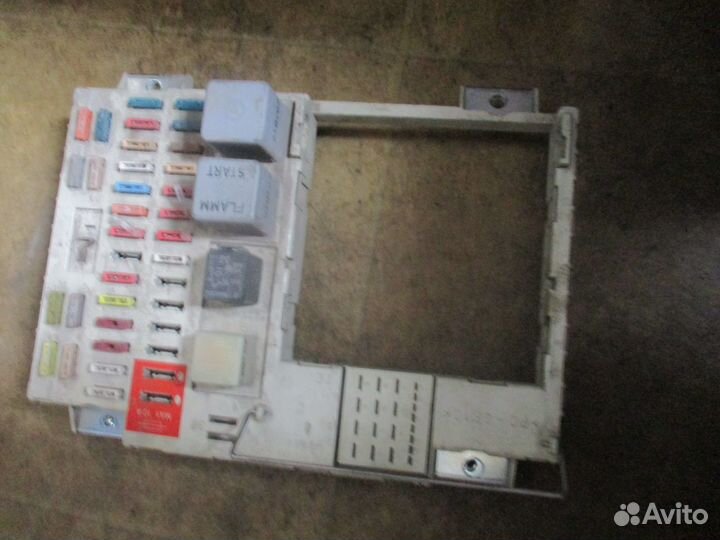 Блок предохранителей MAN 81254446074