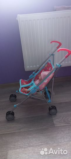Игрушечная коляска и ванночка с пупсиками