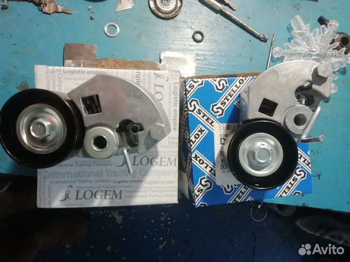 Натяжители ремня грм двигатель D4EA