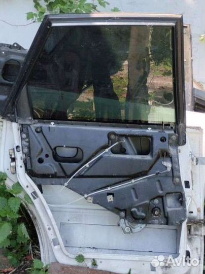 Дверь на Audi 80 B3