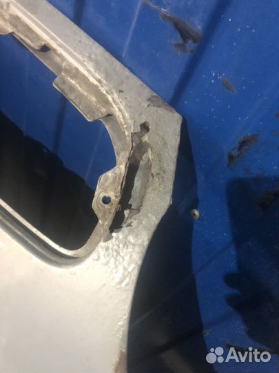 Капот на chevrolet lanos