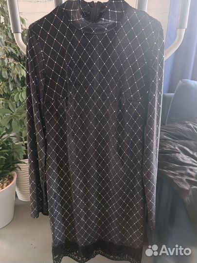 Красивое платье с кружевом