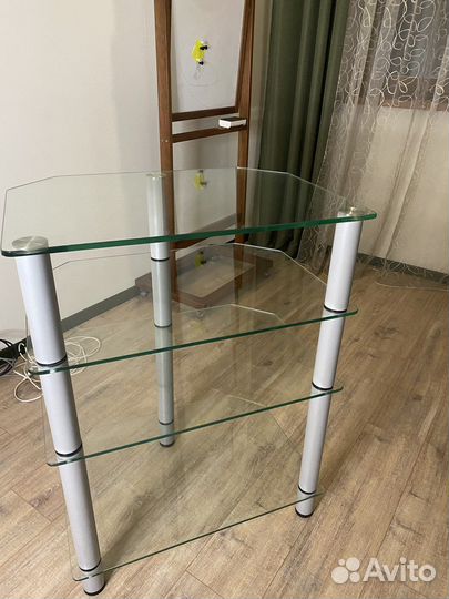 Тумба под телевизор стеклянная