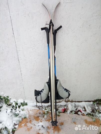 Комплект лыжи палки ботинки nnn