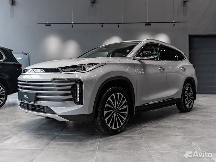 Exeed TXL 1 6T Luxury черный