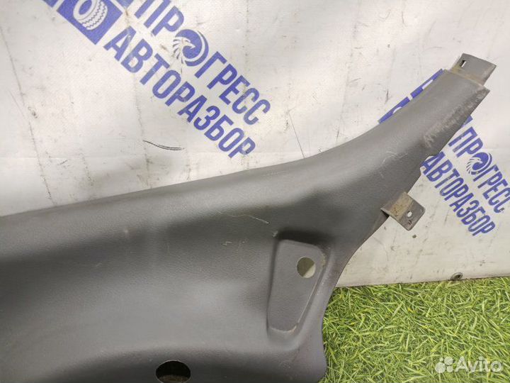 Обшивка стойки задняя левая Chevrolet Lacetti