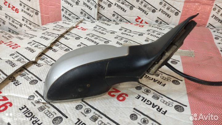Зеркало правое Volkswagen Passat B5+ 1.9 TDI AWX