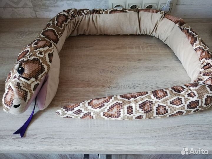 Игрушка удав