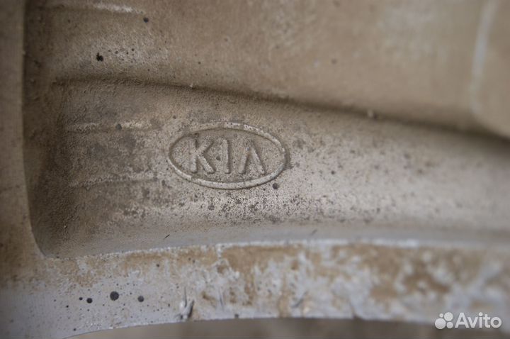 Оригинальные литые диски R17 5*114,3 ET35 цо67,1