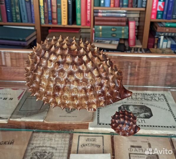 Фигурки Семейство ежей Крупный еж и маленький ежик