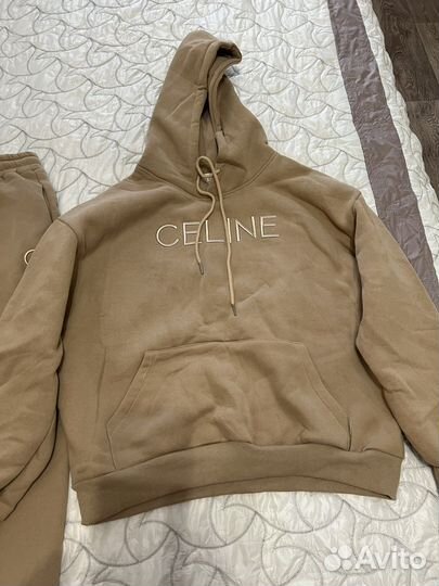 Спортивный костюм женский