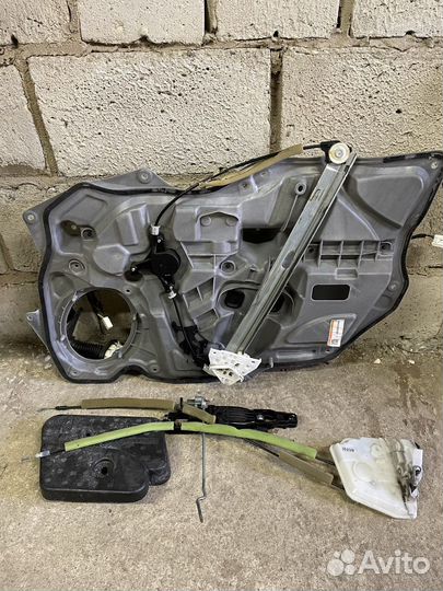 Блок водительской двери Mazda 3 BL