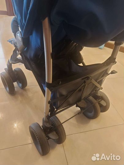 Прогулочная коляска трость