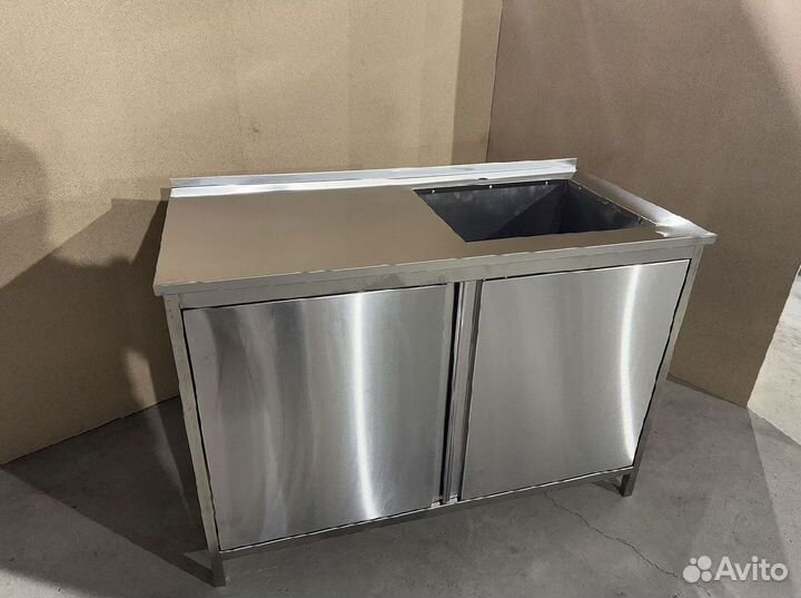 Cтол-тумба с мойкой из нержавейки