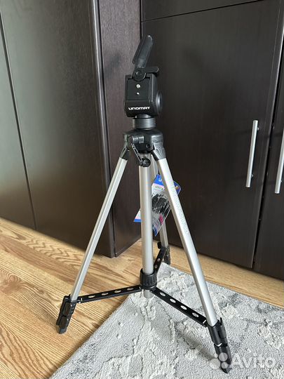 Штатив для фотоаппарата профессиональный