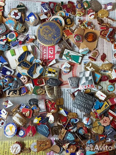 Значки знаки спорт влксм декады Ленин Китай и тд