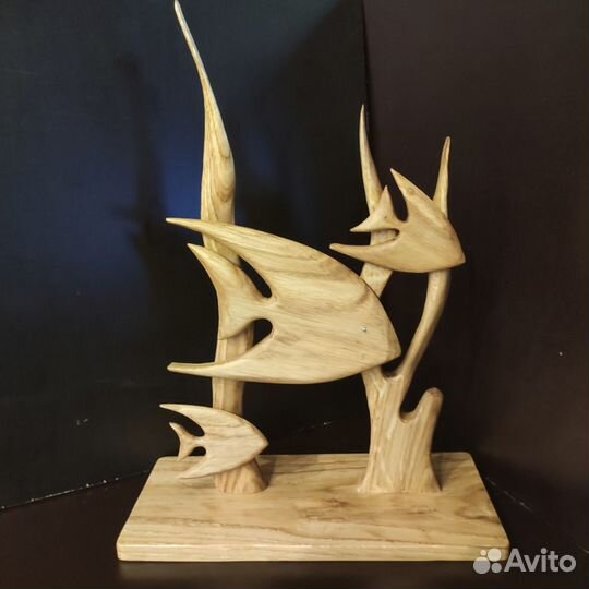 Интерьерное украшение из дерева 